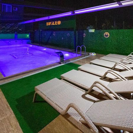 Hotel Smile Kobuleti Zewnętrze zdjęcie