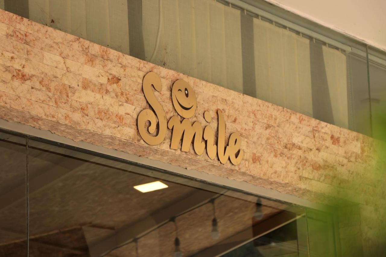 Hotel Smile Kobuleti Zewnętrze zdjęcie