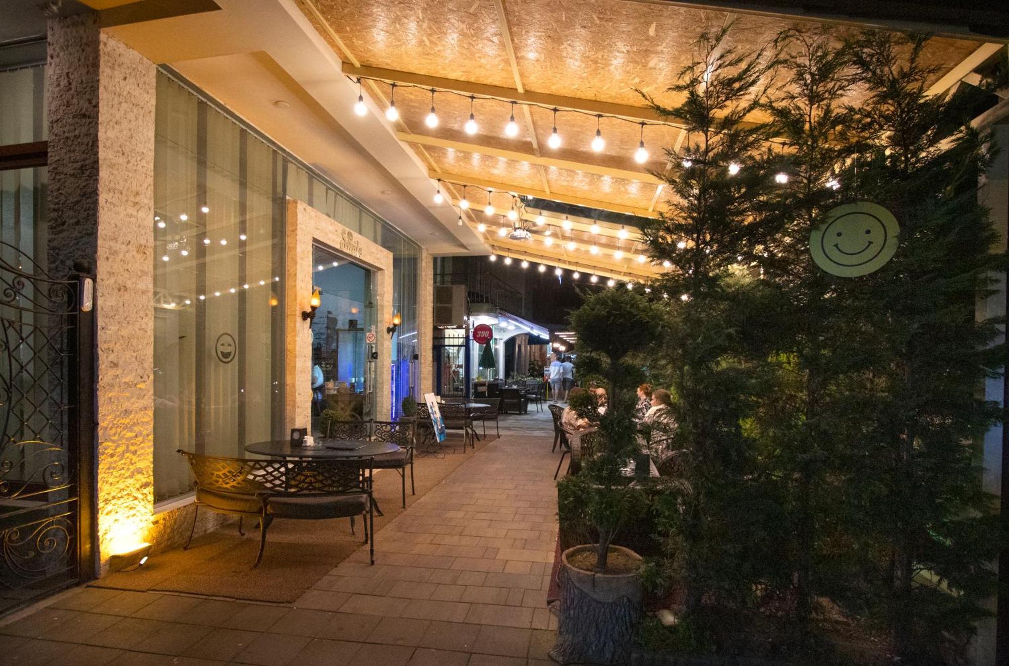 Hotel Smile Kobuleti Zewnętrze zdjęcie