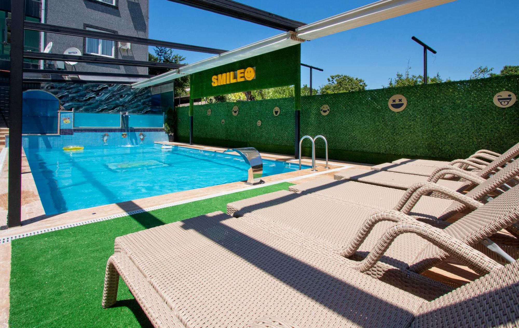 Hotel Smile Kobuleti Zewnętrze zdjęcie